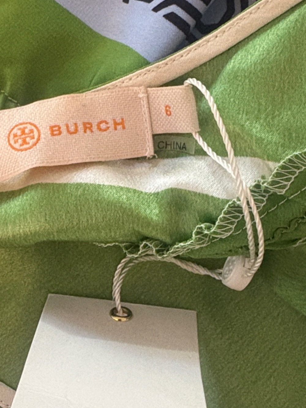 NWT Tory burch Sloane  light chambray octagon square scarf Dress size 6 - Picture 10 of 11